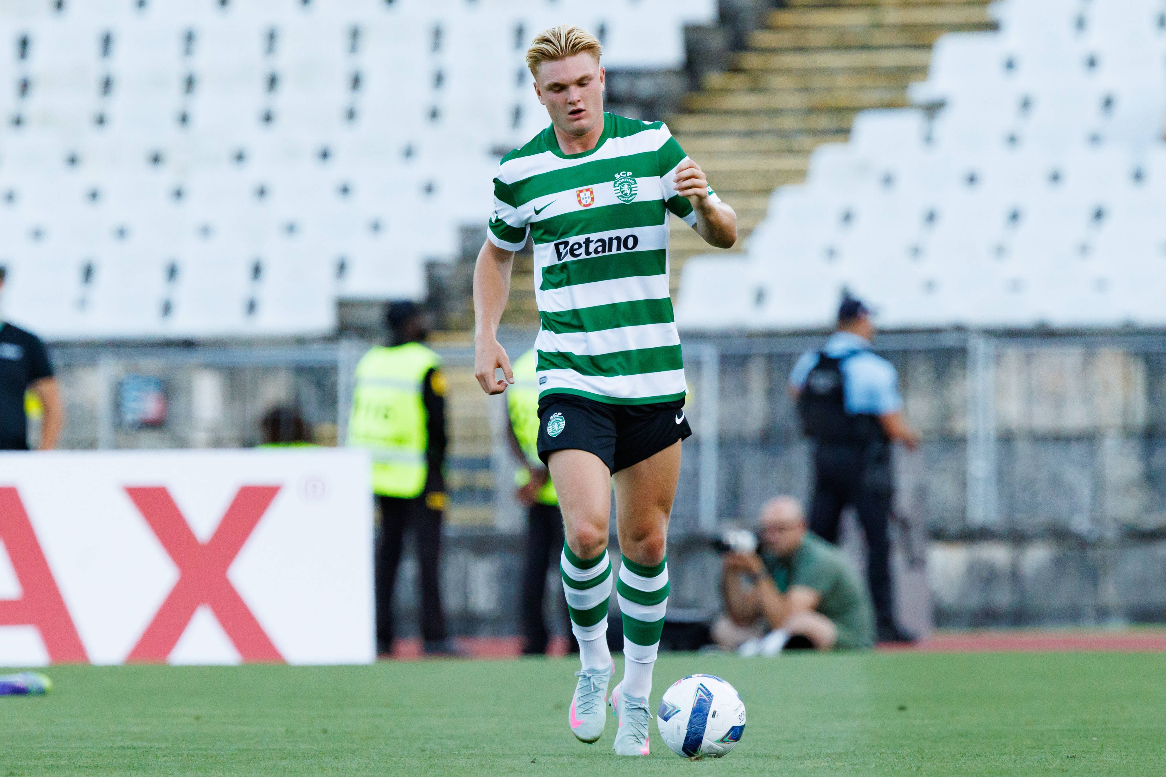 开云注册网址-BBC：切尔西联系葡体询价哈德尔，考虑多方案填补小德拉普的空缺