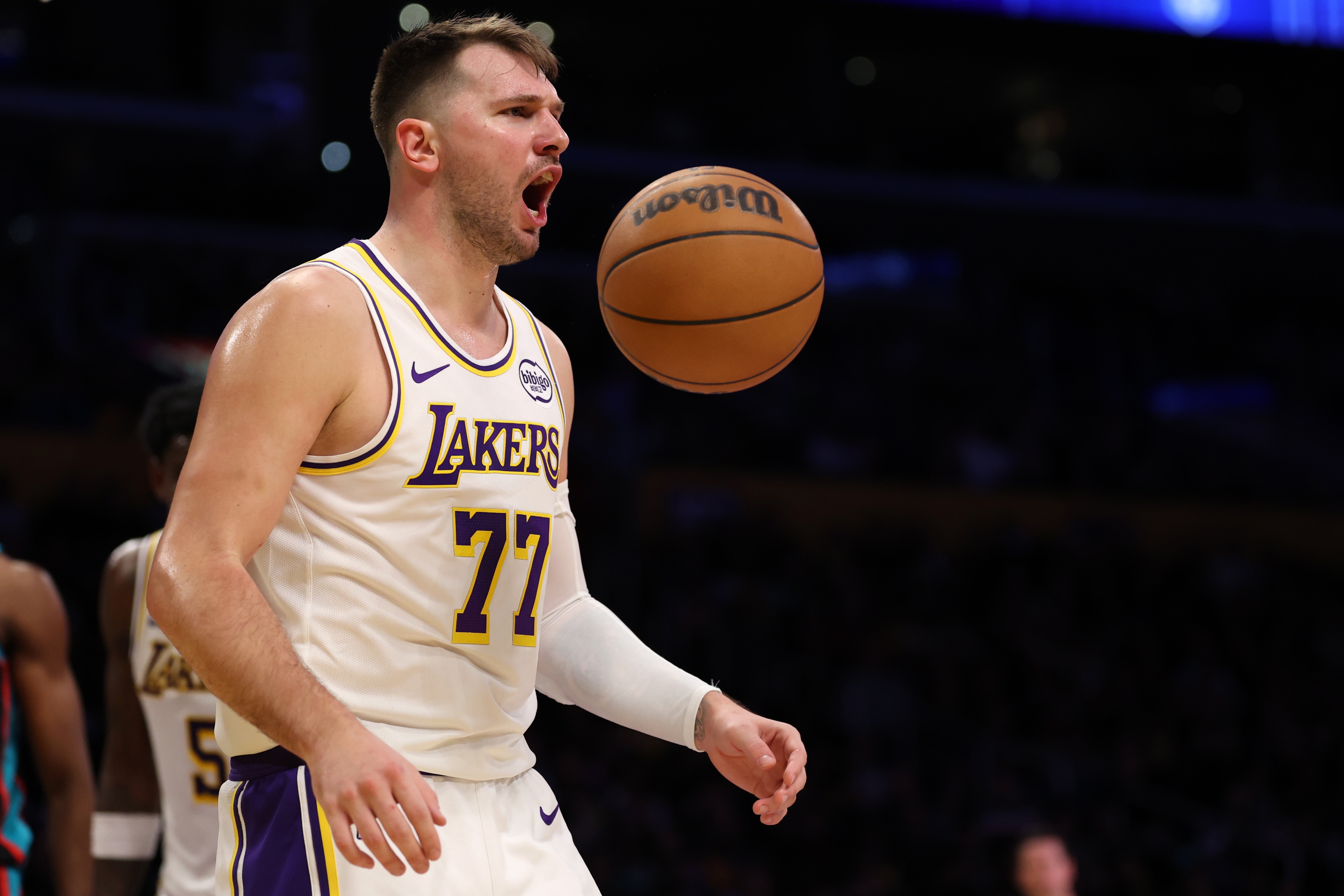 开云-Shams：东契奇一直在处理腹股沟和其他一些问题 巴夫金今日可出战